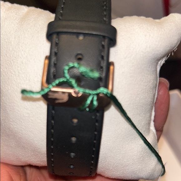 🎊Lacoste Black and Gold Classic Watch - Picture 4 of 6